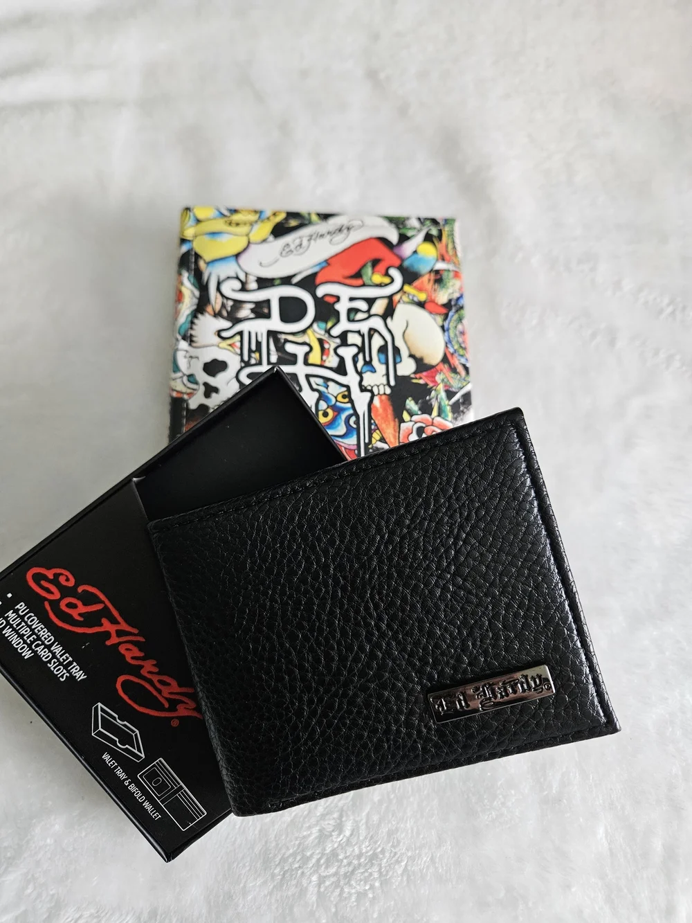Ed Hardy Black Pebbled Leather Bi-Fold Wallet With Gift Case